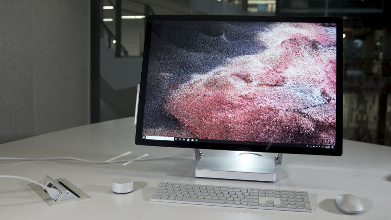 Illustration for article titled Microsoft actualiza la Surface Pro y la Surface Laptop con mucha más potencia